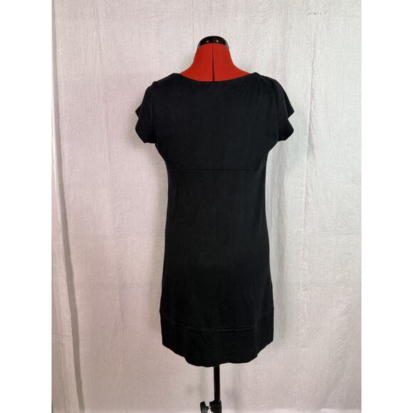 New York And Co Black Dress Size Medium Black Cap Sleeve Knee Length D762 - Picture 4 of 10